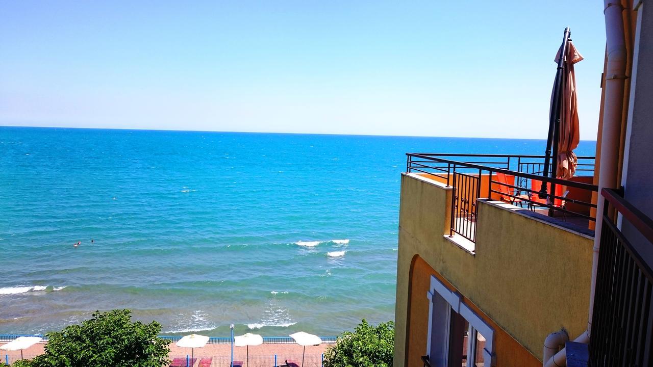 Akb Apartment Sea View Aheloj Kültér fotó