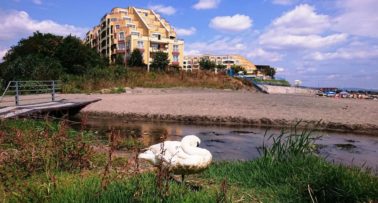 Akb Apartment Sea View Aheloj Kültér fotó